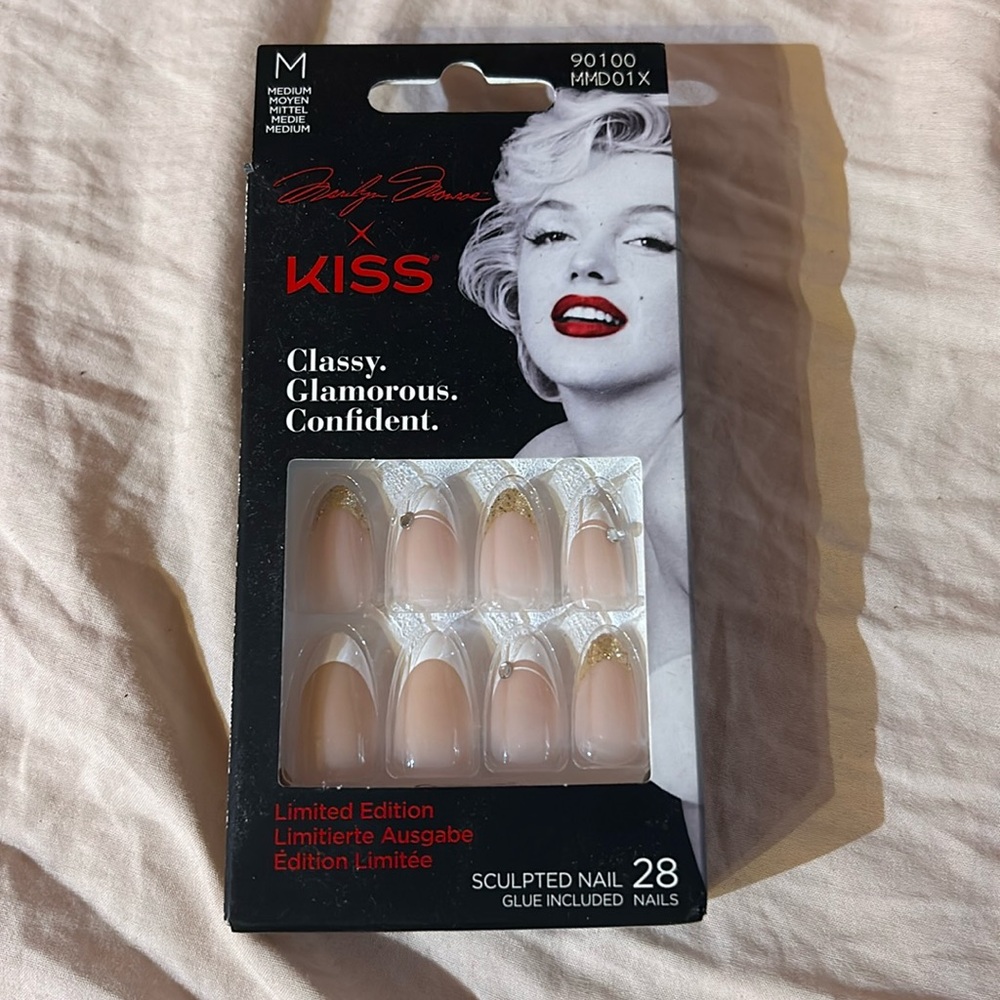 Marilyn Monroe x KISS Medium Press-On Nails French Tip Gold 28 Nails